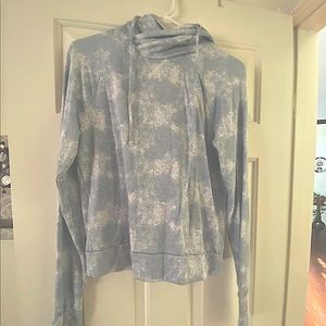 Salty Honey Lounge Pullover